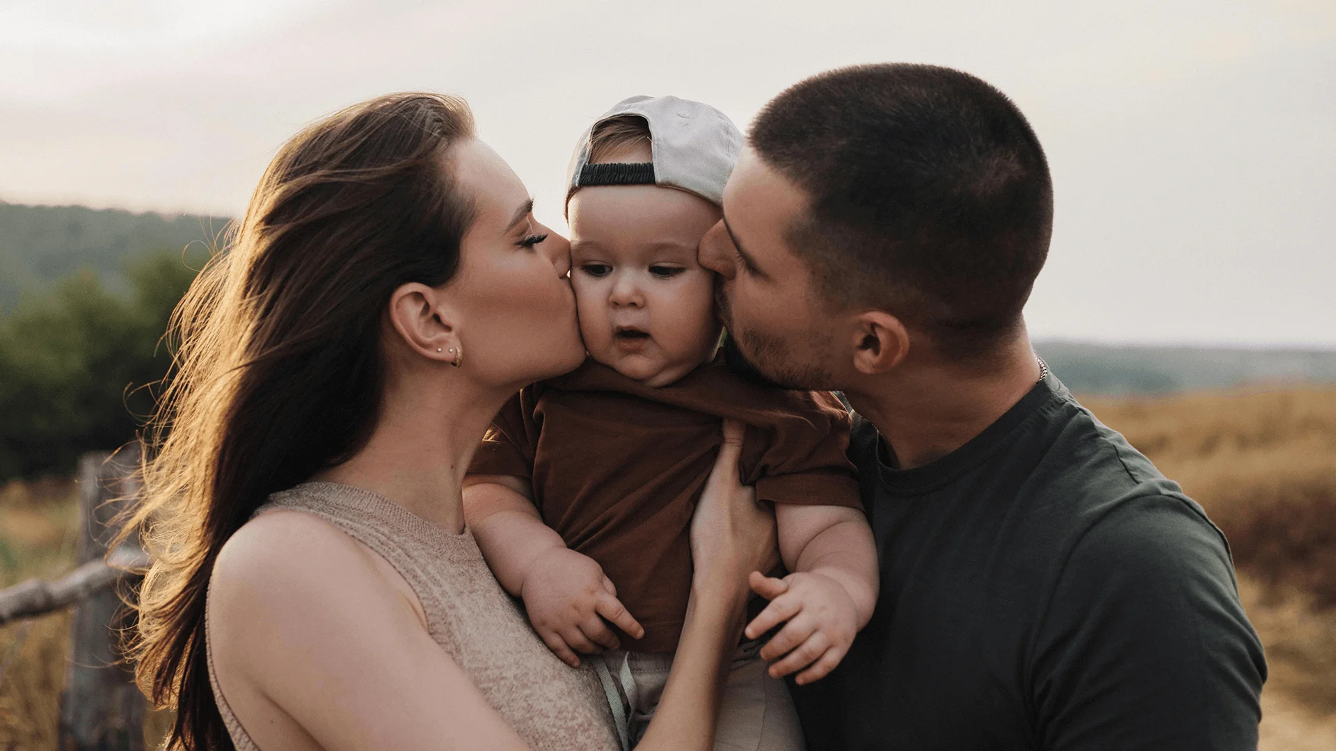 pexels-misha-kudrich-1871647255-28625531_1920x1080 Constelaciones Familiares Madrid
